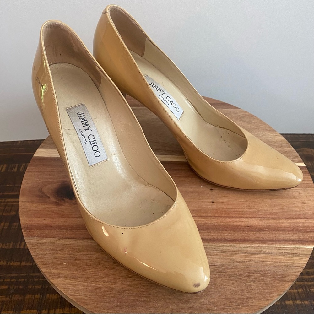 Woman’s Jimmy Choo London Size 38 Tan Nude Patent Leather Heels Pumps Italy